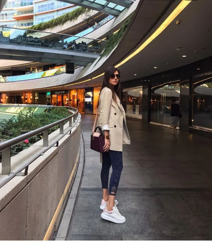 Safura doğuş sonrası çəkilərini qısa zamanda atdı - -FOTOLAR