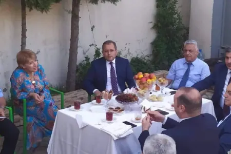 Səbail icra başçısı onun EVİNƏ GETDİ - "Şikayətimə görə..."