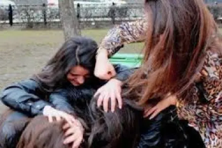 Bakının mərkəzində qadınlar arasında dava – CİNAYƏT İŞİ AÇILDI