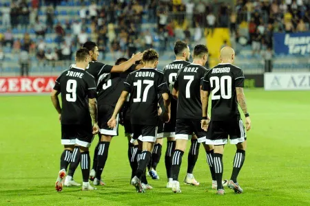 "Qarabağ" qələbə çaldı - rəqib darmadağın edildi-3:0
