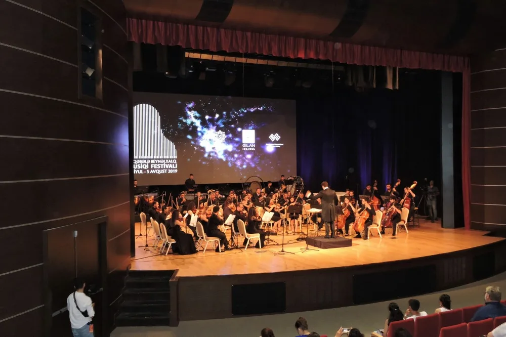 XI Qəbələ Beynəlxalq Musiqi Festivalının açılış mərasimi keçirilib