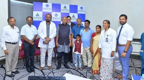 Uşağın ağzından 526 diş çıxarıldı - FOTO - VİDEO