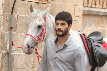 "Hercai"nin Miranı Serenayla sevgilidir? - VİDEO