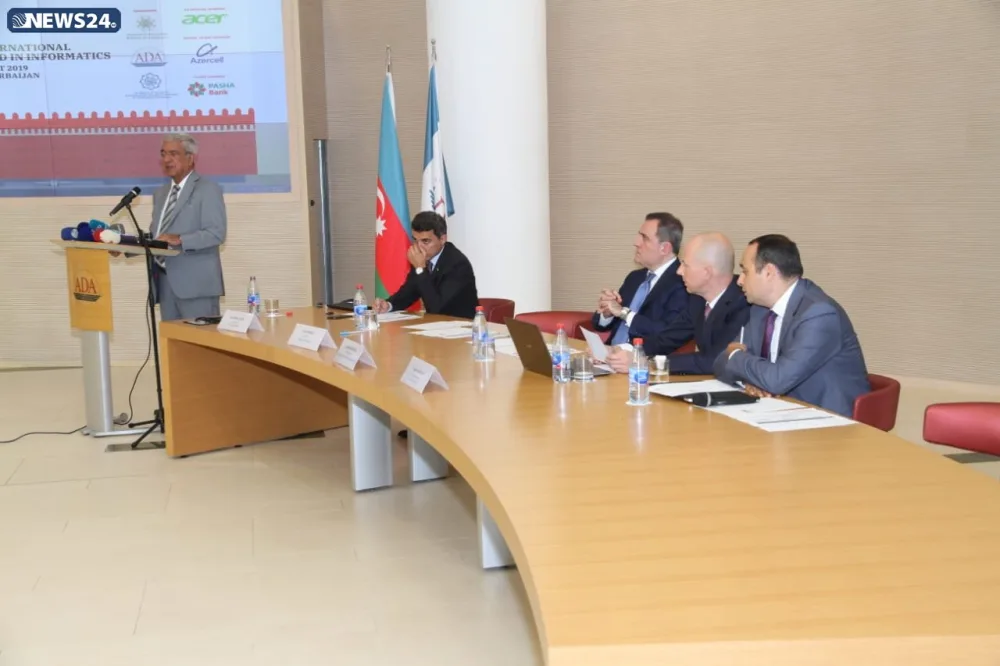Bakıda Beynəlxalq İnformatika Olimpiadası BAŞLAYIR - FOTOLAR