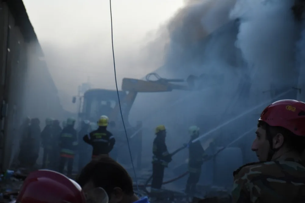 “Sədərək”də baş verən yanğında 26 nəfər tüstüdən ZƏHƏRLƏNİB - FOTO - VIDEO