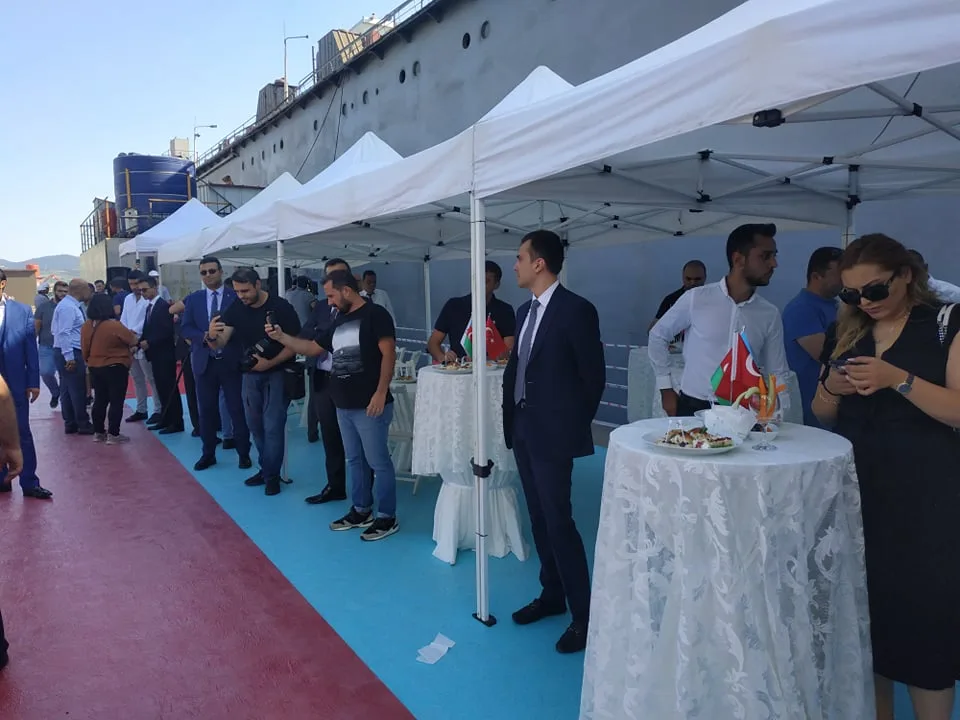 Rəsulzadə gəmisi suya buraxılır - FOTO
