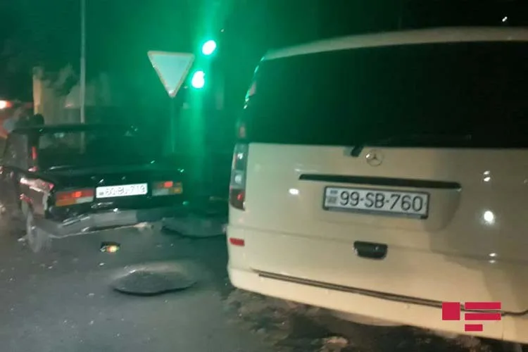Xalq artisti Tovuzda zəncirvari qəzaya düşdü