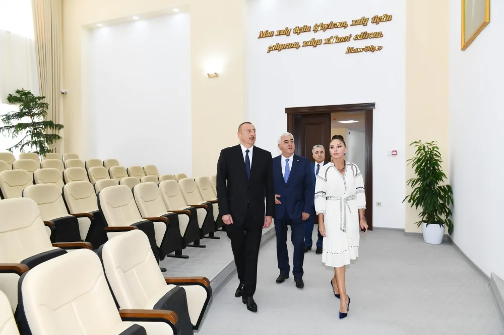 İlham Əliyev Pirallahı İcra Hakimiyyətinin yeni binasının açılışında - İŞTİRAK ETDİ- YENİLƏNDİ