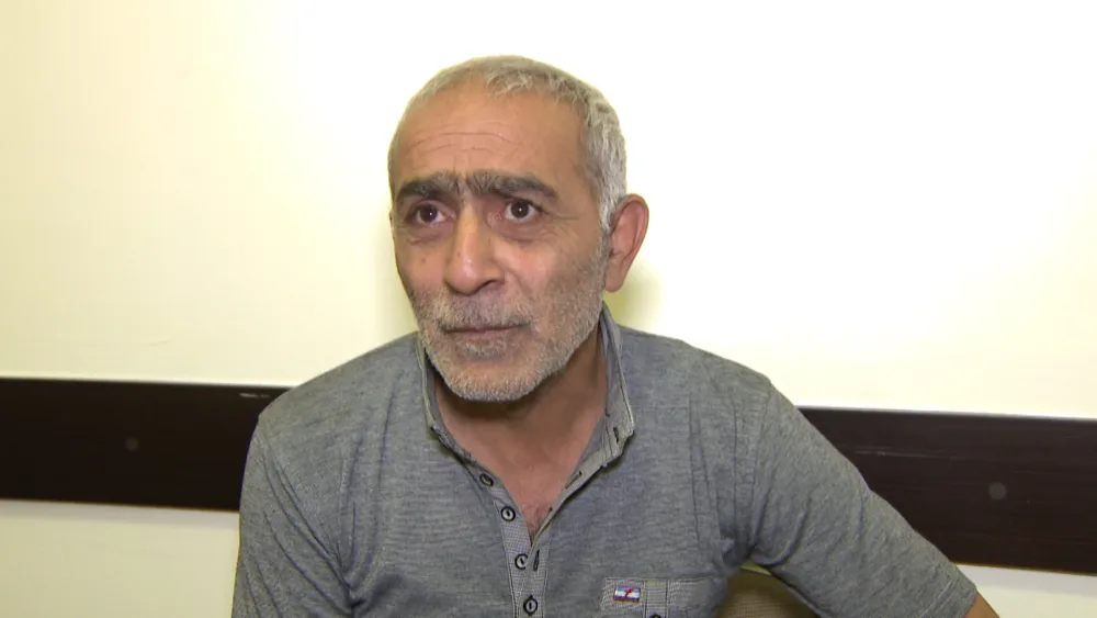 Bakıda telefon mağazasından 25 min manatlıq - OĞURLUQ - FOTO