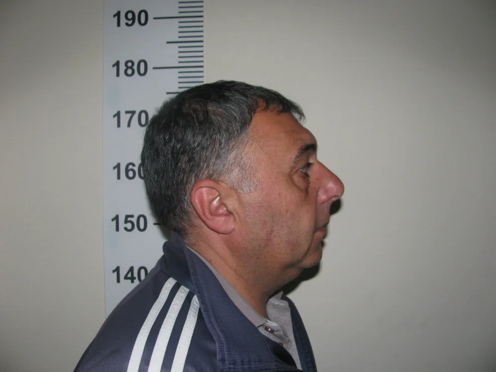 Qubada həyətində narkotik yetişdirən şəxs tutuldu - FOTO