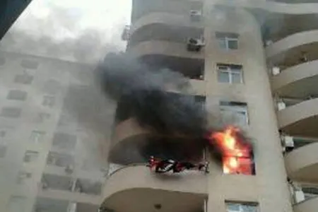 Bakıda yaşayış binasında yanğın baş verib