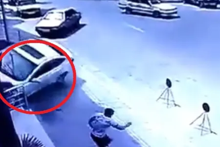 Xaçmazda avtomobil qadını divara çırpdı