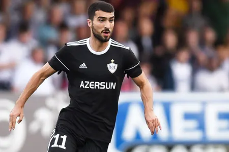 Mahir transfer təkliflərini dəyərləndirdi: - "Sadəcə bu barədə fikirləşirəm"