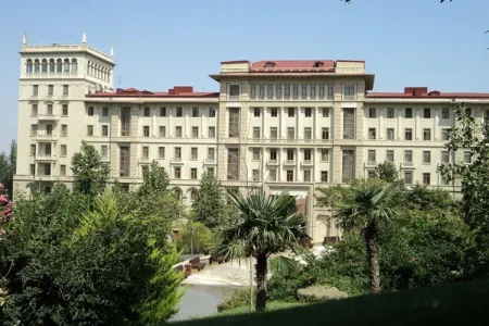Dövlət orqanlarında çalışan bu işçilərin - MAAŞLARI ARTIRILDI