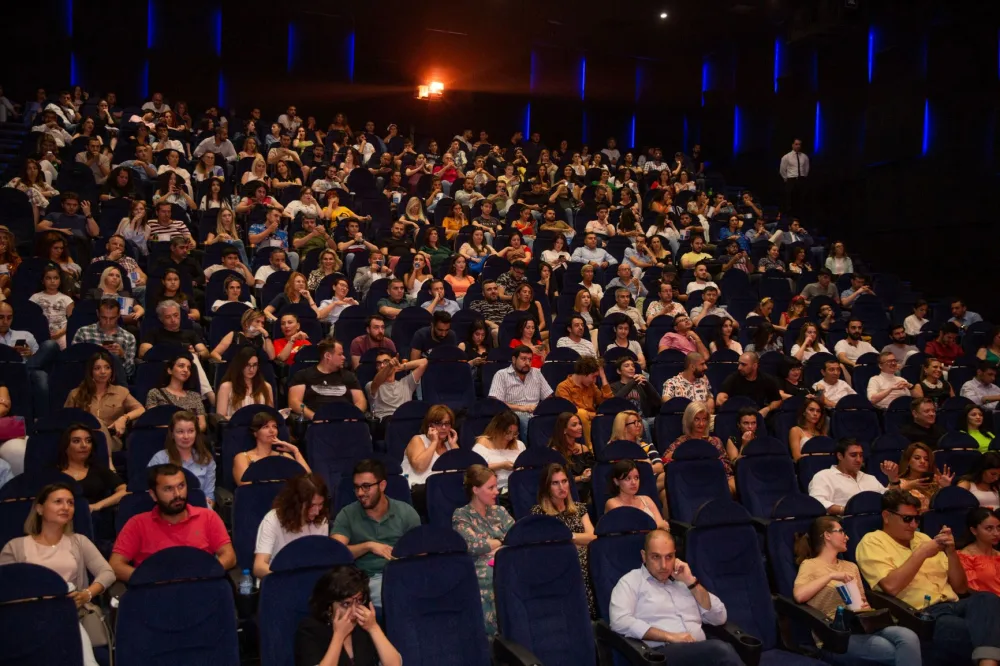 Tarantinonun doqquzuncu filmi - BAKIDA DA YAYIMLANDI - FOTO - VİDEO