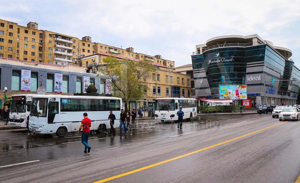 Metro stansiyalarının ətrafına - NƏZARƏT GÜCLƏNDİRİLDİ - FOTO