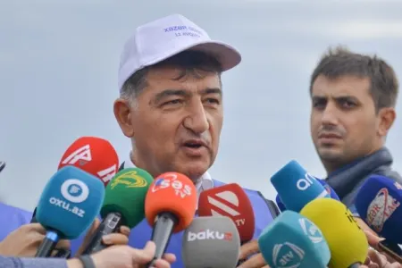 "Çimərliklərdə təmizləyici qurğular quraşdırılmalıdır" - NAZİR MÜAVİNİ