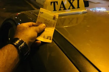 "AzDrama"nın aktyoru: - "Tamaşamı oynayıb, gedirəm taksi sürməyə" - FOTO