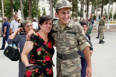 Azərbaycan Ordusunun təlim hissə və bölmələrində - andiçmə mərasimi keçirildi - FOTO