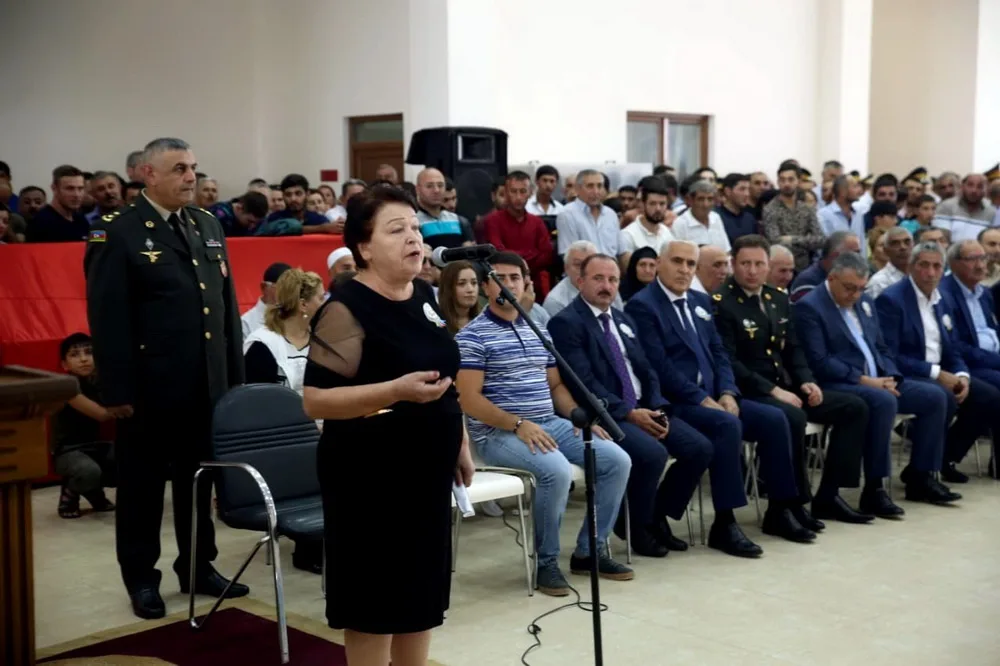 Azərbaycan Ordusunun təlim hissə və bölmələrində - andiçmə mərasimi keçirildi - FOTO