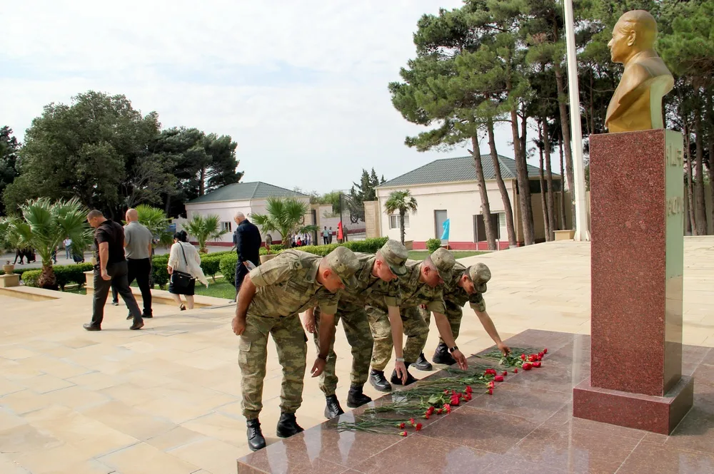 Azərbaycan Ordusunun təlim hissə və bölmələrində - andiçmə mərasimi keçirildi - FOTO
