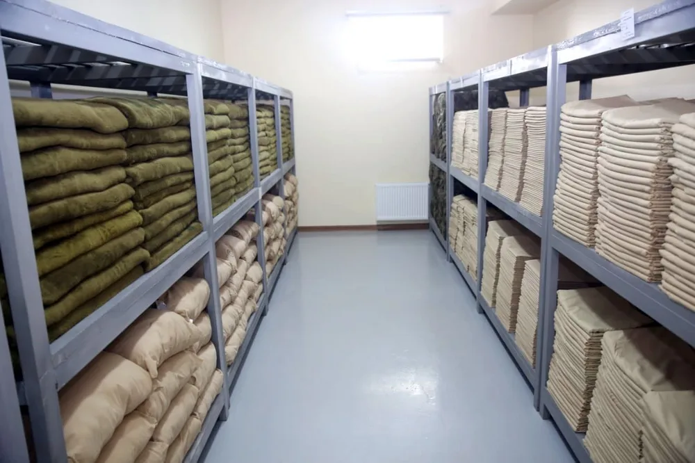 Müdafiə nazir cəbhəboyu zonada - FOTOLAR