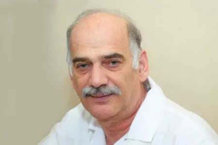 Azərbaycanlı məşhur həkim Rusiyada öldü