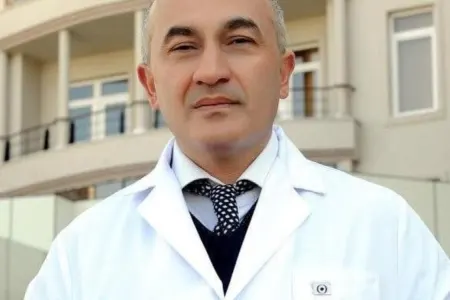 Baku Medical Plazanın məşhur həkimi vəfat etdi - FOTO