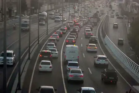 "20 yanvar” dairəsində tıxac var