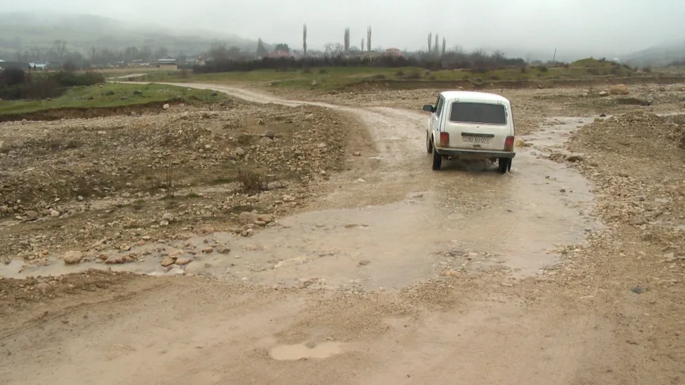 Şabranda 25 kilometrlik yol - YENİDƏN QURULUR - FOTO