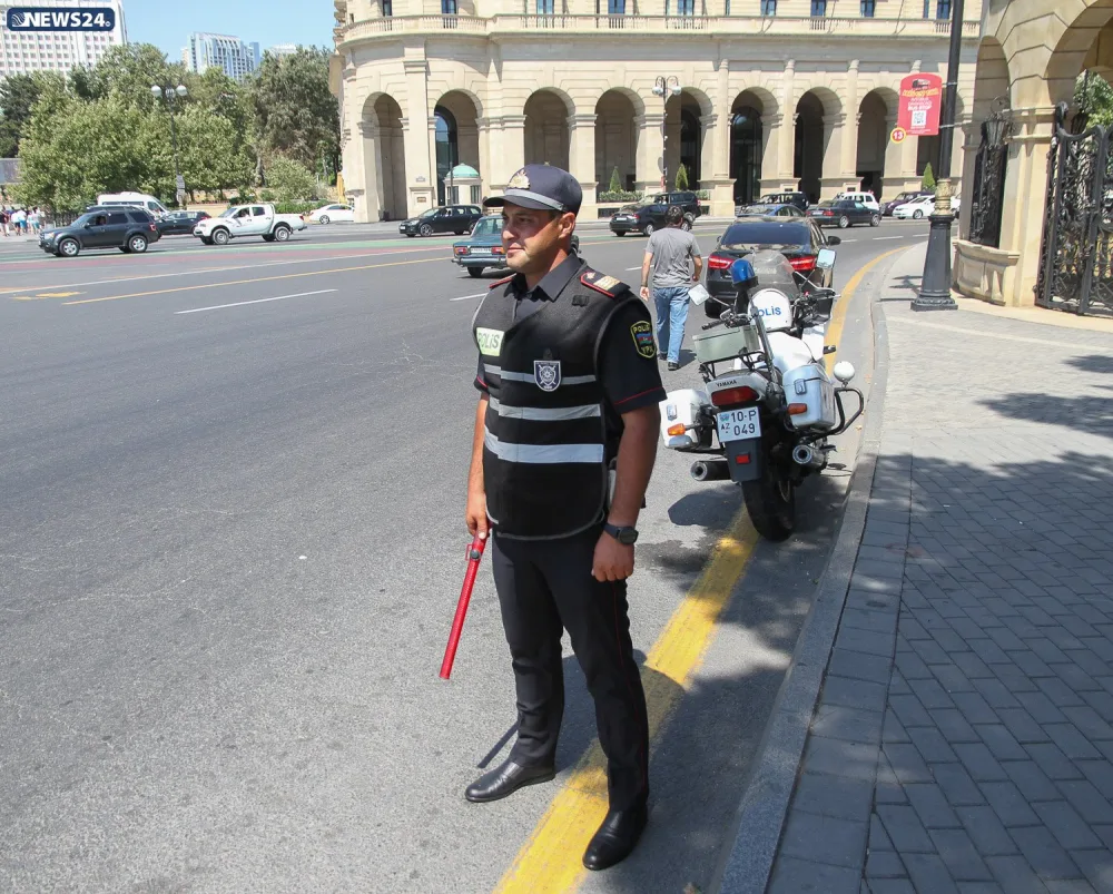 Yol polislərimiz yeni formalarda - FOTOLAR