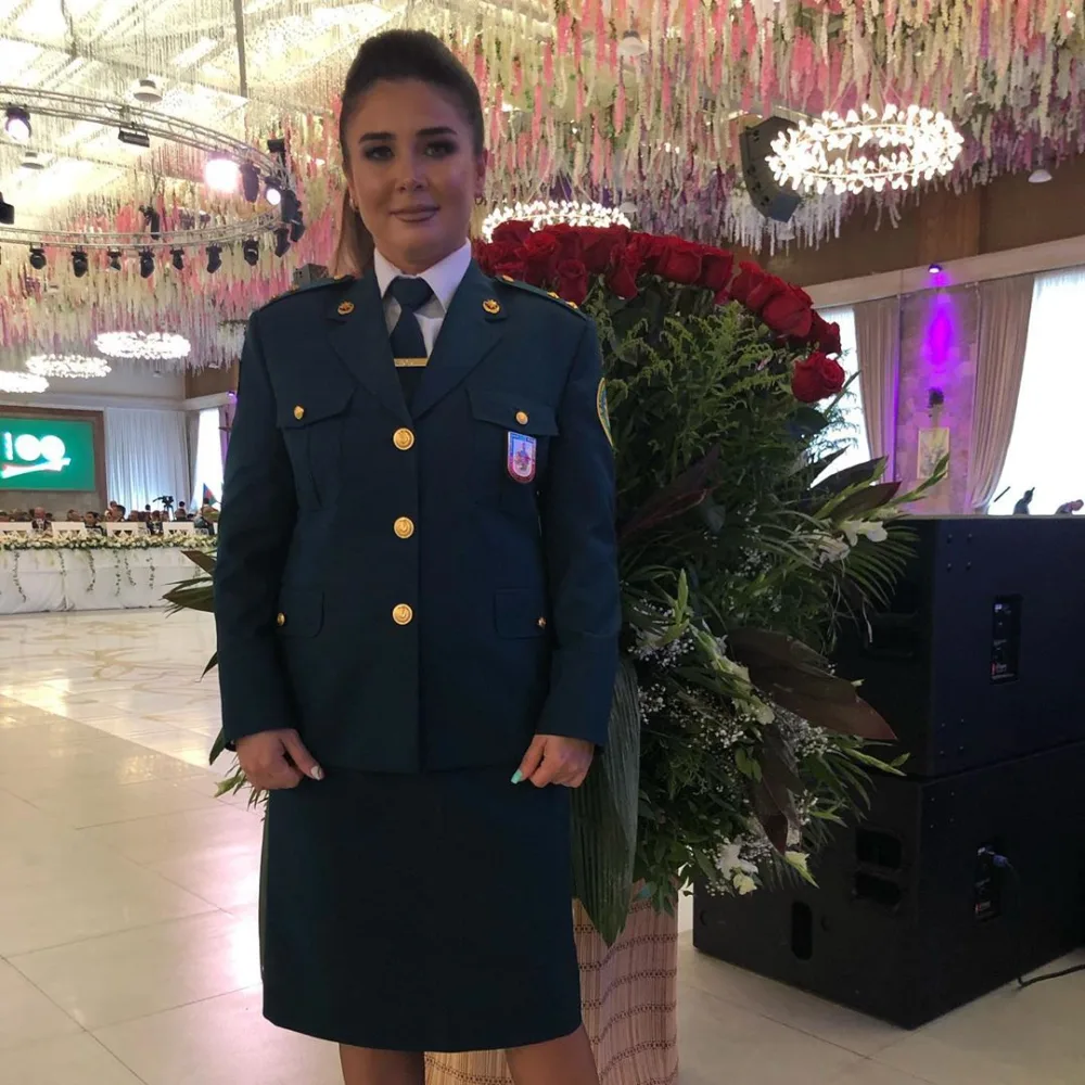 Elnarə medalla təltif olundu - FOTO