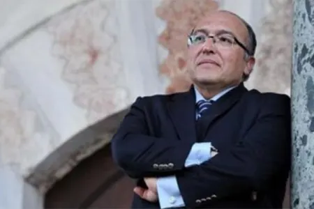 Türkiyənin nazir müavini avtomobil qəzasında öldü