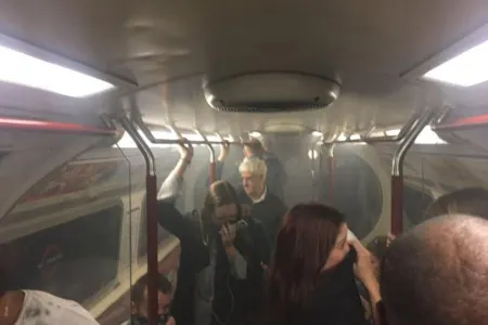 “Sahil” metrosu - İŞIQSIZ QALDI