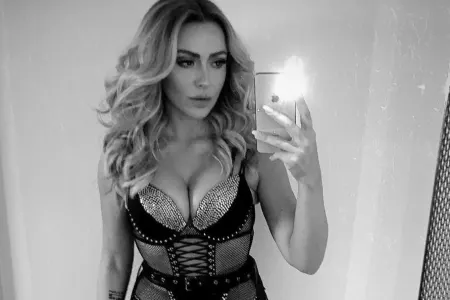 Hadise illər öncə məşğul olduğu işdən danışdı: - "Bunları etdiyim üçün utanmıram"