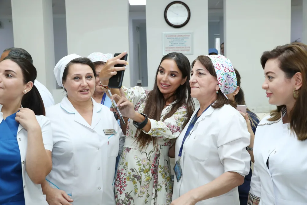 Leyla Əliyeva tibb müəssisələrində - -FOTOLAR