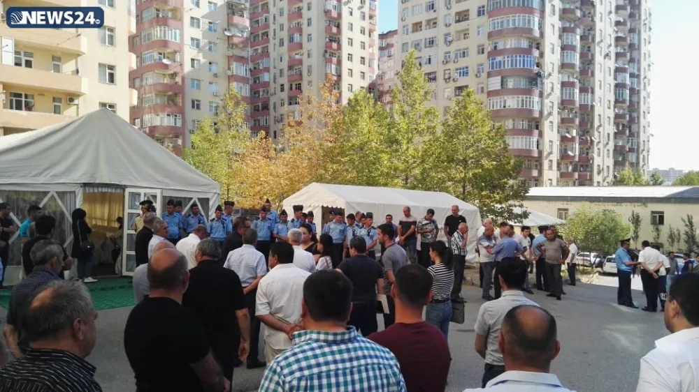 Polkovnik-leytenant Rəşad Atakişiyevin cənazəsi II Fəxri Xiyabana - YOLA SALINDI - FOTO - VİDEO - YENİLƏNİB - 3