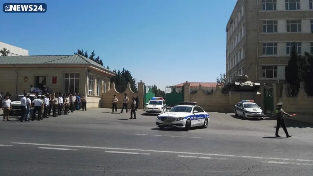 Polkovnik-leytenant Rəşad Atakişiyevin cənazəsi II Fəxri Xiyabana - YOLA SALINDI - FOTO - VİDEO - YENİLƏNİB - 3