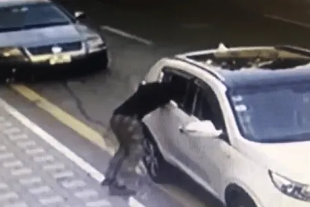 Avtomobillərdən pul və mobil telefon oğurlayan şəxslər tutuldu