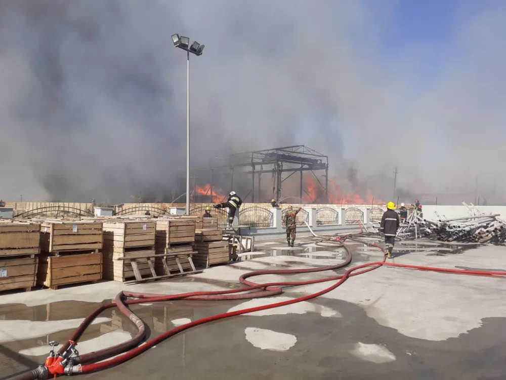 Taxta bazarında yanğın - SÖNDÜRÜLDÜ - FOTOLAR - VİDEO - YENİLƏNİB - 3