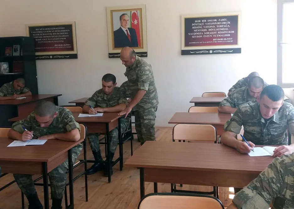 Hərbi qulluqçuların psixoloji sahədə maarifləndirilməsi - TƏDBİRLƏRİ KEÇİRİLDİ