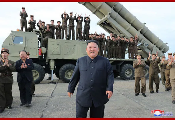 Şimali Koreya yeni nəhəng raketi sınadı