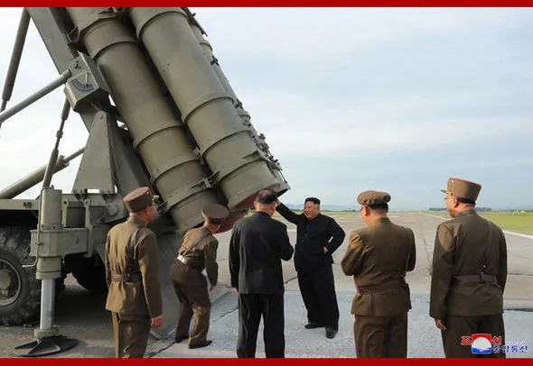 Şimali Koreya yeni nəhəng raketi sınadı