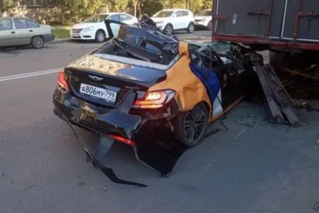 Məşhur rejissorun avtomobili "KamAZ"-ın altında qaldı- öldü