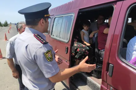 Polislərin reydi sürücüləri - SEVİNDİRDİ - FOTO