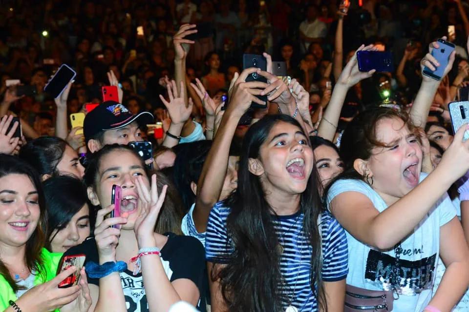 Yerli məşhurlar rusiyalı ulduzla birgə - KONSERT VERDİ - FOTO