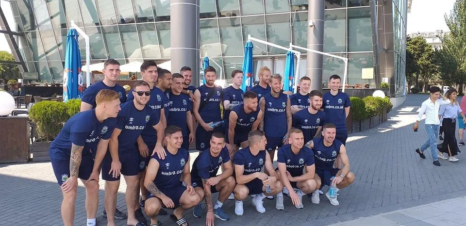 “Qarabağ”ın rəqibi "Linfild" Bakı bulvarında - Şəkillər