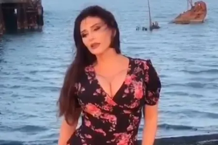 "Əməkdar seks-simvol" adını alan Çimnazdan - SOYUNMASINI İSTƏDİLƏR - VİDEO
