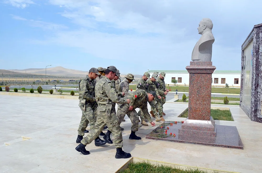 Türkiyə və Gürcüstan hərbçiləri BAKIDA - FOTO