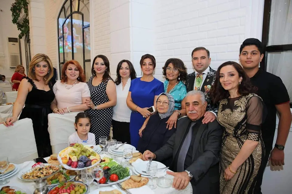 Siz onları heç belə görmədiniz: - Gülzar Qurbanova və Pərviz Məmmədrzayevdən möhtəşəm rəqs - FOTO - VİDEO